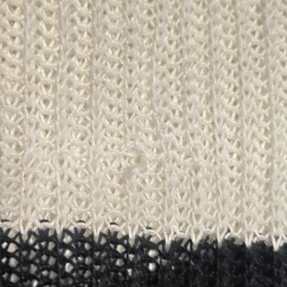 Vince color block knit crew neck sweater - Picture 8 of 9